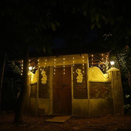 Kayyalas Courtyard Thrissur Luaran gambar