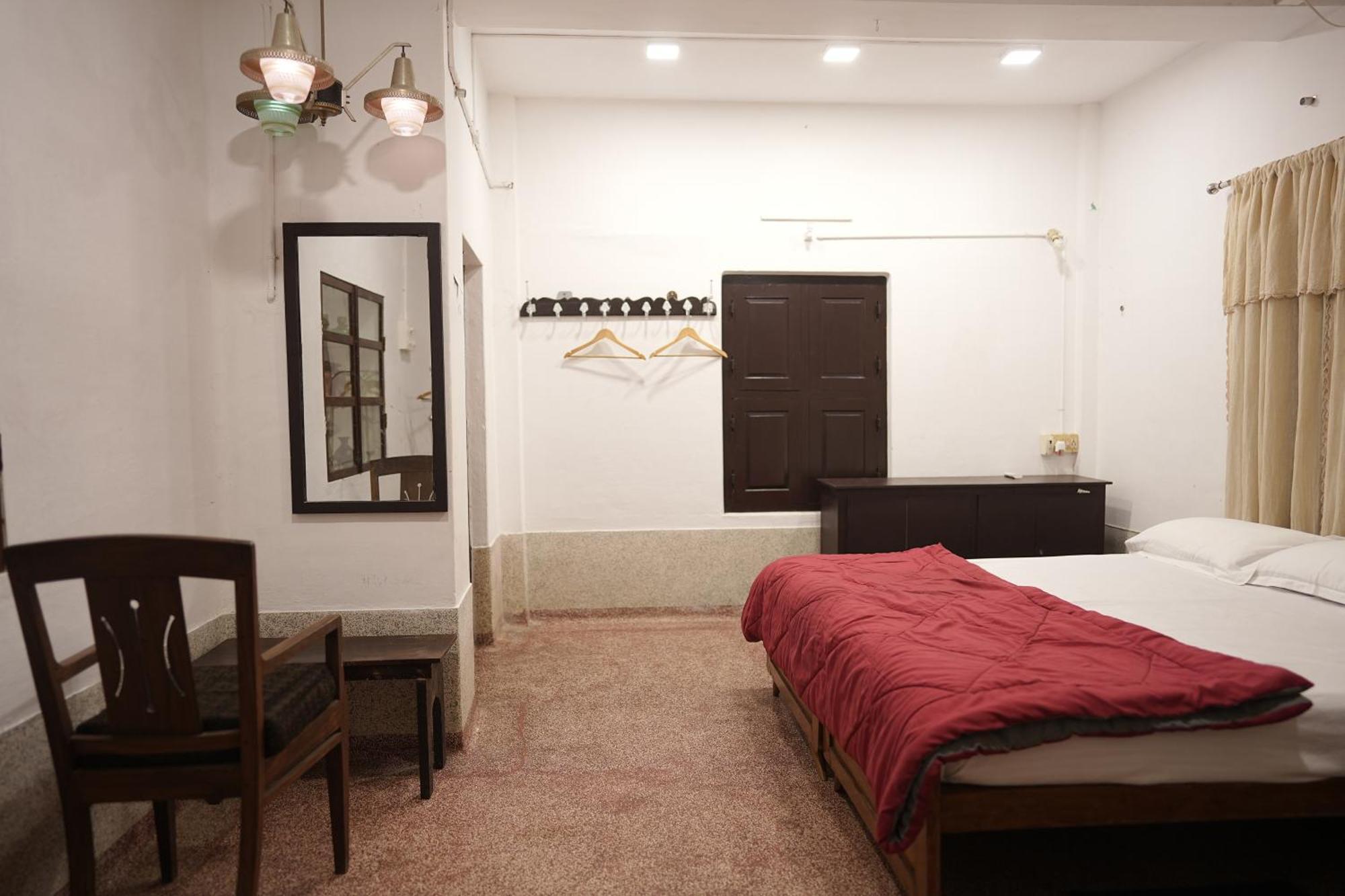 Kayyalas Courtyard Thrissur Luaran gambar